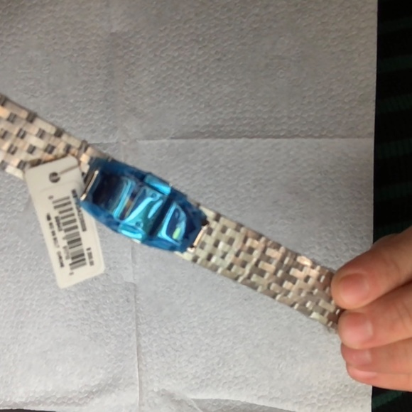 doesn't fit my watch - Picture 4 of 7